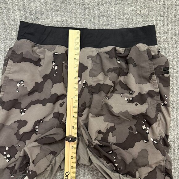 Fabletics Athletic Lined Shorts Men Medium Gray Camo Lightweight Stretch Running - Picture 6 of 7